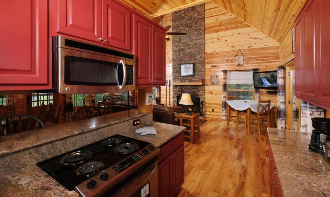 Jacksons Cabin Sevierville Bagian luar foto